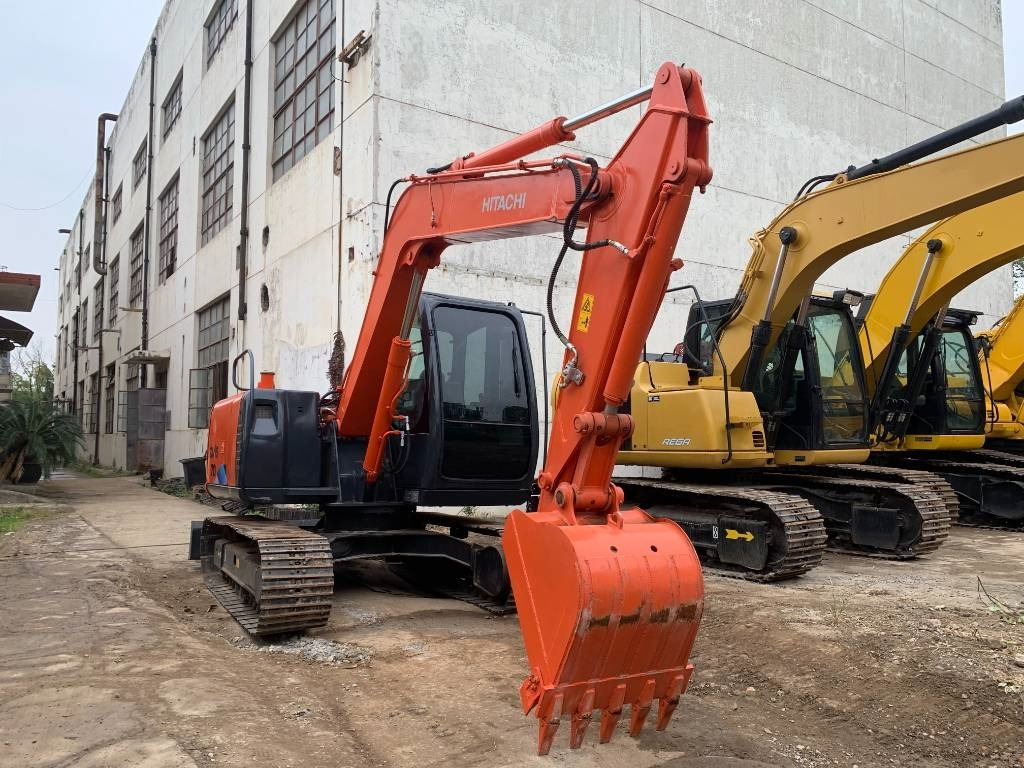 Hitachi Zaxis 70 - حفارات زحافة: صور 1 Hitachi Zaxis 70 - حفارات زحافة: صور 1