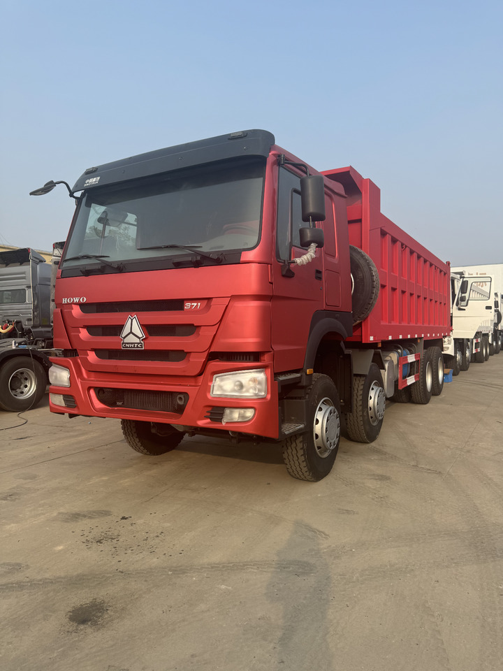 Howo 8x4 - قلابة شاحنة: صور 1 Howo 8x4 - قلابة شاحنة: صور 1