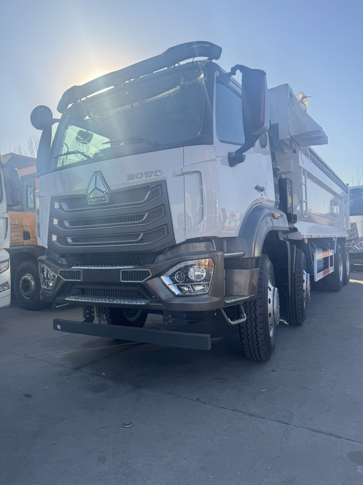 Howo 8x4 - قلابة شاحنة: صور 1 Howo 8x4 - قلابة شاحنة: صور 1