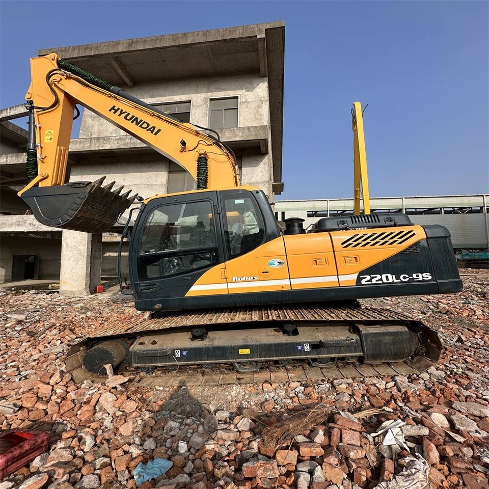 Hyundai 220LC-9S - حفارات زحافة: صور 1 Hyundai 220LC-9S - حفارات زحافة: صور 1