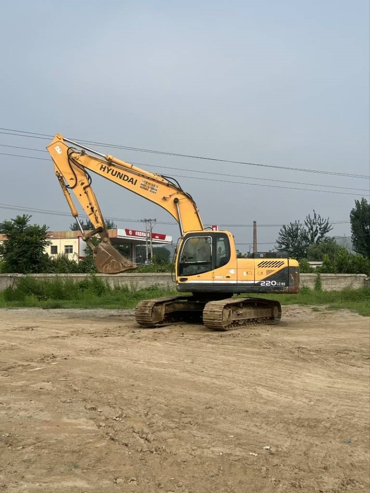 Hyundai R220-9S - حفارات زحافة: صور 4 Hyundai R220-9S - حفارات زحافة: صور 4