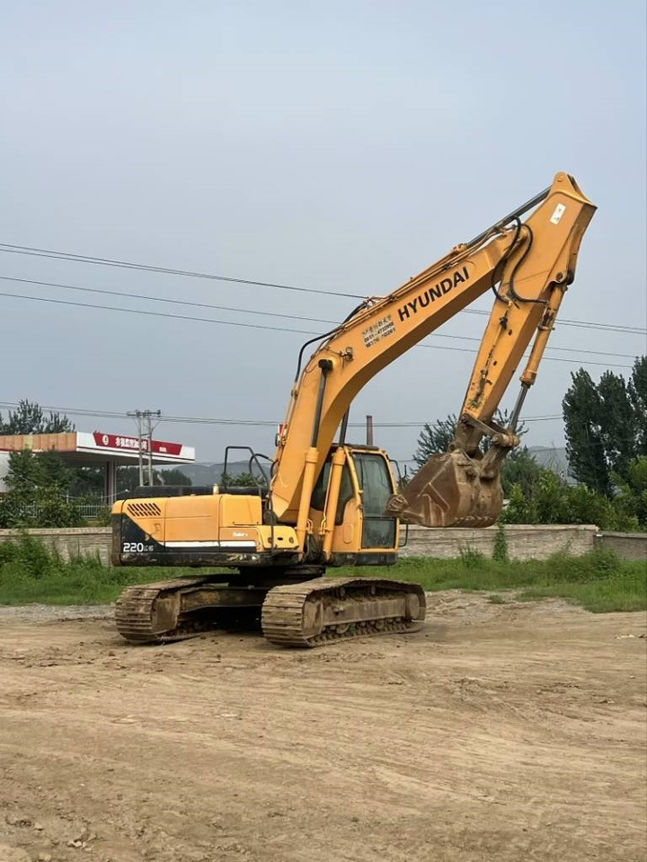 Hyundai R220-9S - حفارات زحافة: صور 1 Hyundai R220-9S - حفارات زحافة: صور 1