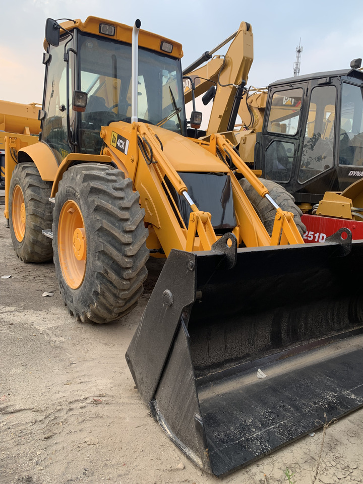 JCB 4CX - اللودر بعجل: صور 2 JCB 4CX - اللودر بعجل: صور 2
