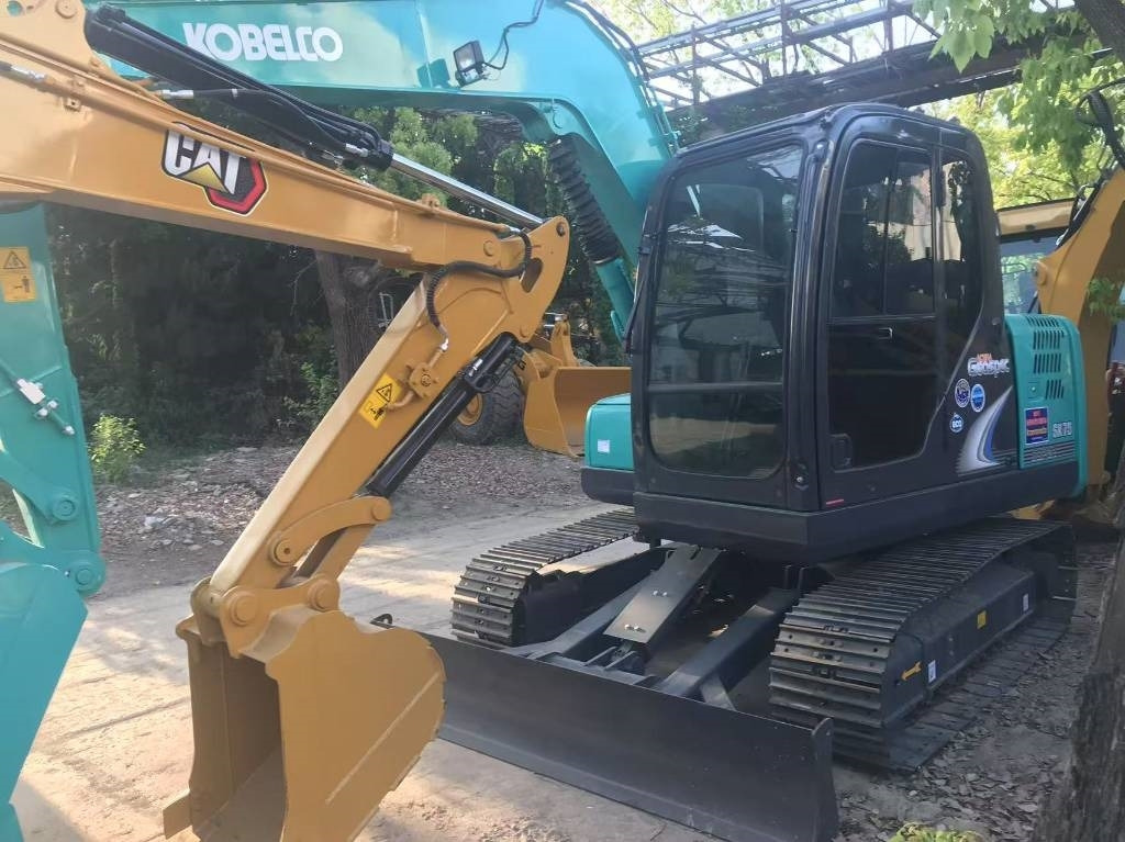 Kobelco SK 75 - حفارة مصغرة: صور 5 Kobelco SK 75 - حفارة مصغرة: صور 5