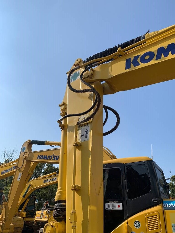 Komatsu PC 130 - حفارات زحافة: صور 4 Komatsu PC 130 - حفارات زحافة: صور 4