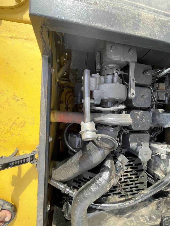 Komatsu PW160 - حفارة على عجلات: صور 4 Komatsu PW160 - حفارة على عجلات: صور 4