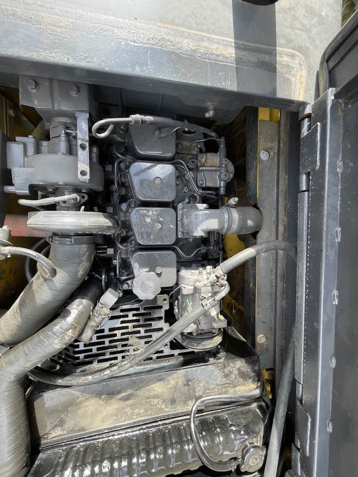 Komatsu PW160 - حفارة على عجلات: صور 2 Komatsu PW160 - حفارة على عجلات: صور 2