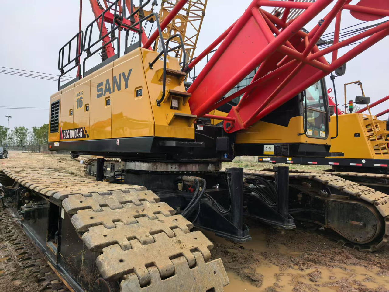 SANY SCC1000A-6 - رافعة مجنزرة: صور 2 SANY SCC1000A-6 - رافعة مجنزرة: صور 2