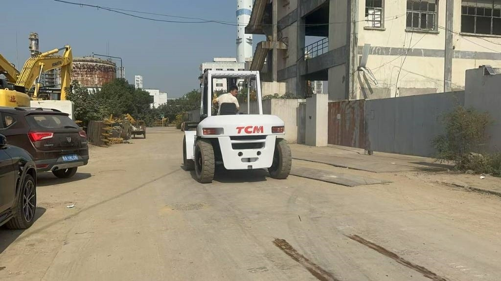 TCM FD 100 Z8 - رافعة تلسكوبية: صور 4 TCM FD 100 Z8 - رافعة تلسكوبية: صور 4