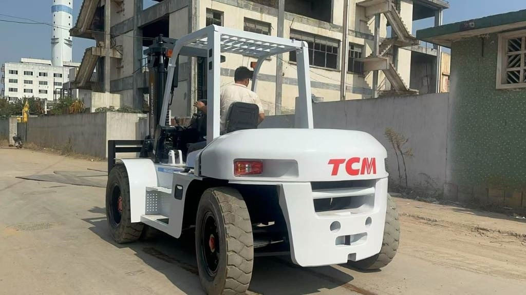 TCM FD 100 Z8 - رافعة تلسكوبية: صور 5 TCM FD 100 Z8 - رافعة تلسكوبية: صور 5