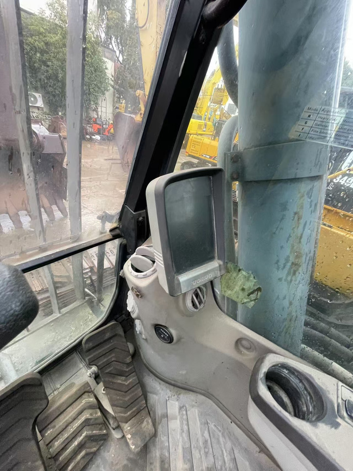 حفارة على عجلات VOLVO EC380DL: صور 6