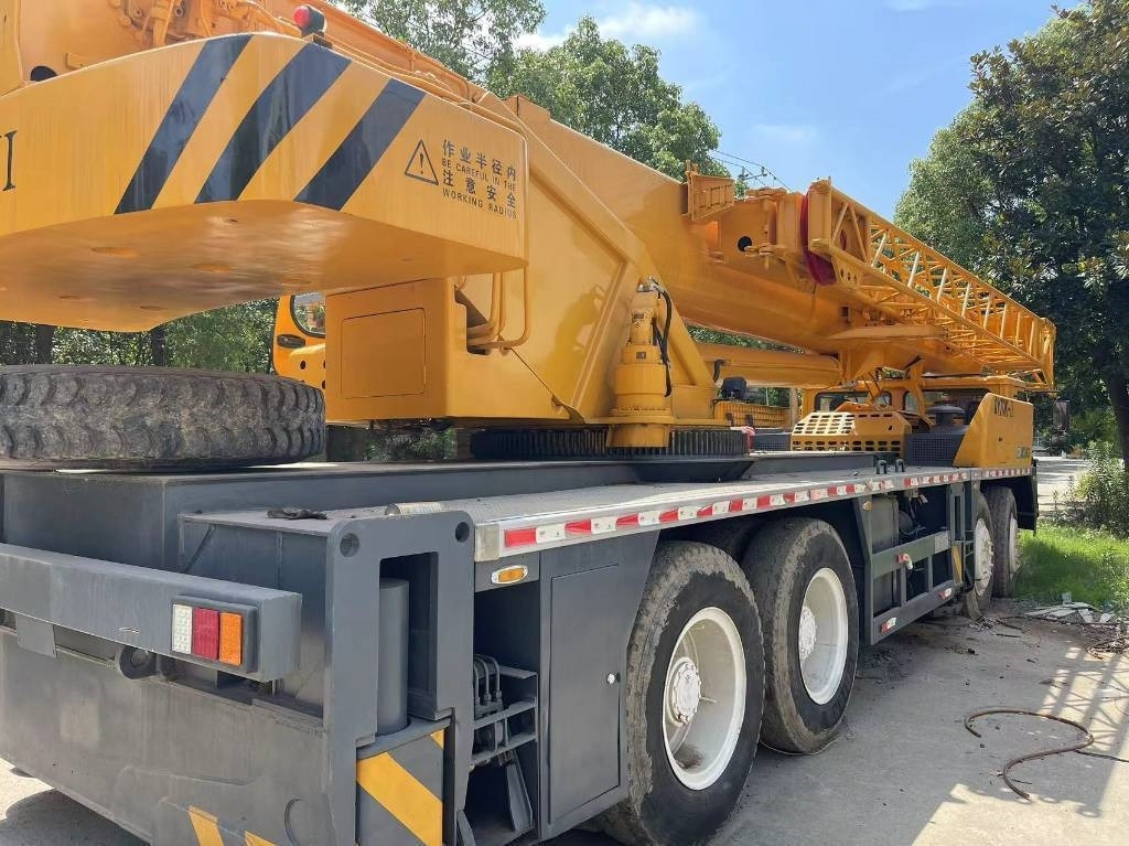 XCMG QY70K-II  - رافعة لجميع التضاريس: صور 2 XCMG QY70K-II  - رافعة لجميع التضاريس: صور 2