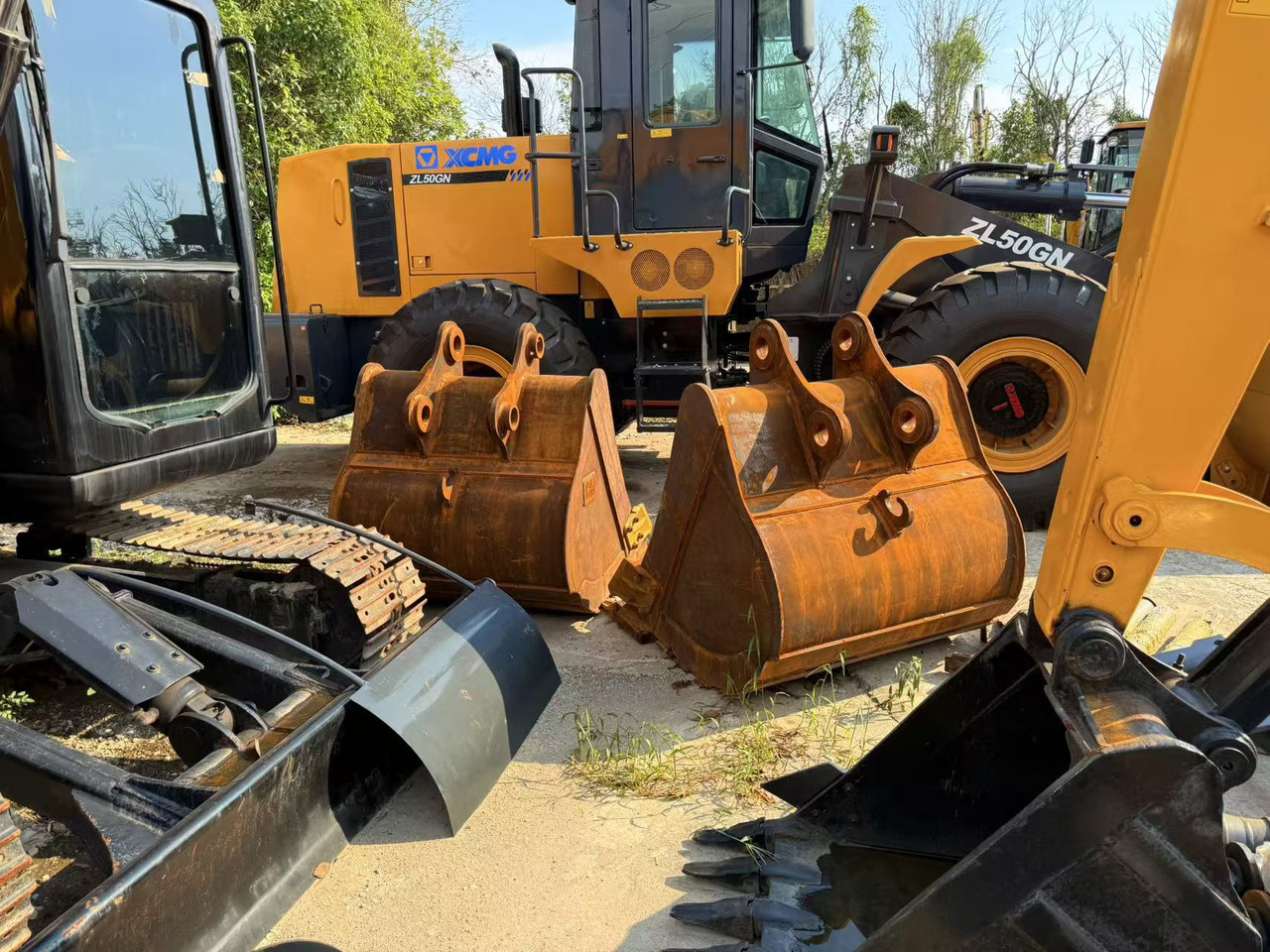 All brand spare parts new and old - قطع الغيار: صور 1 All brand spare parts new and old - قطع الغيار: صور 1