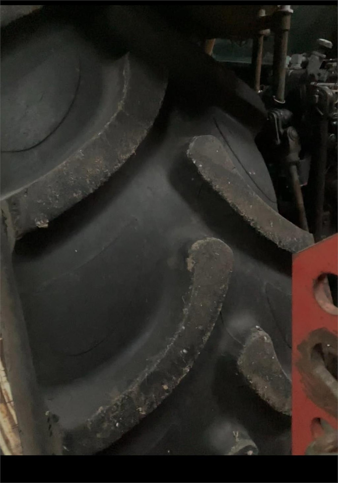 BKT 520/70R38 - الإطارات - الآلات والماكينات الزراعية: صور 1 BKT 520/70R38 - الإطارات - الآلات والماكينات الزراعية: صور 1