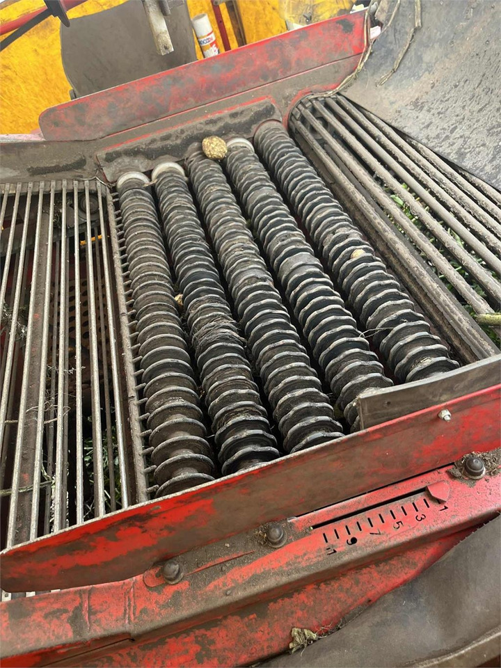 Grimme 150-60 NB HJULTRÆK - حصادة البطاطس: صور 4 Grimme 150-60 NB HJULTRÆK - حصادة البطاطس: صور 4
