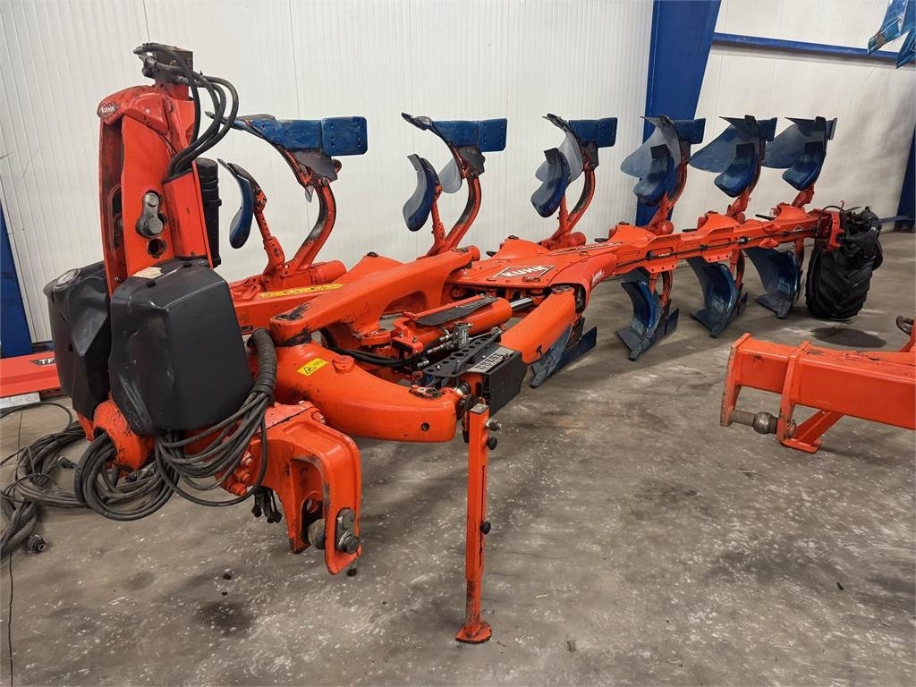 Kuhn VM L-NSH 5+1 ON LAND - محراث: صور 1 Kuhn VM L-NSH 5+1 ON LAND - محراث: صور 1