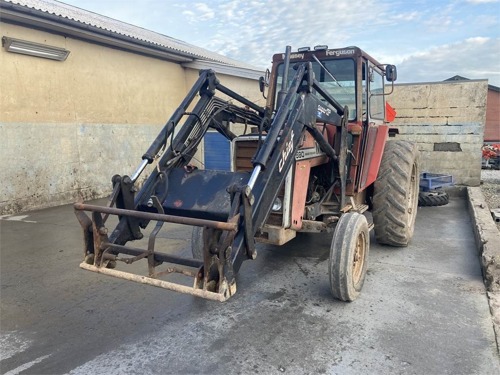 Massey Ferguson 590-2WD - جرار: صور 3 Massey Ferguson 590-2WD - جرار: صور 3
