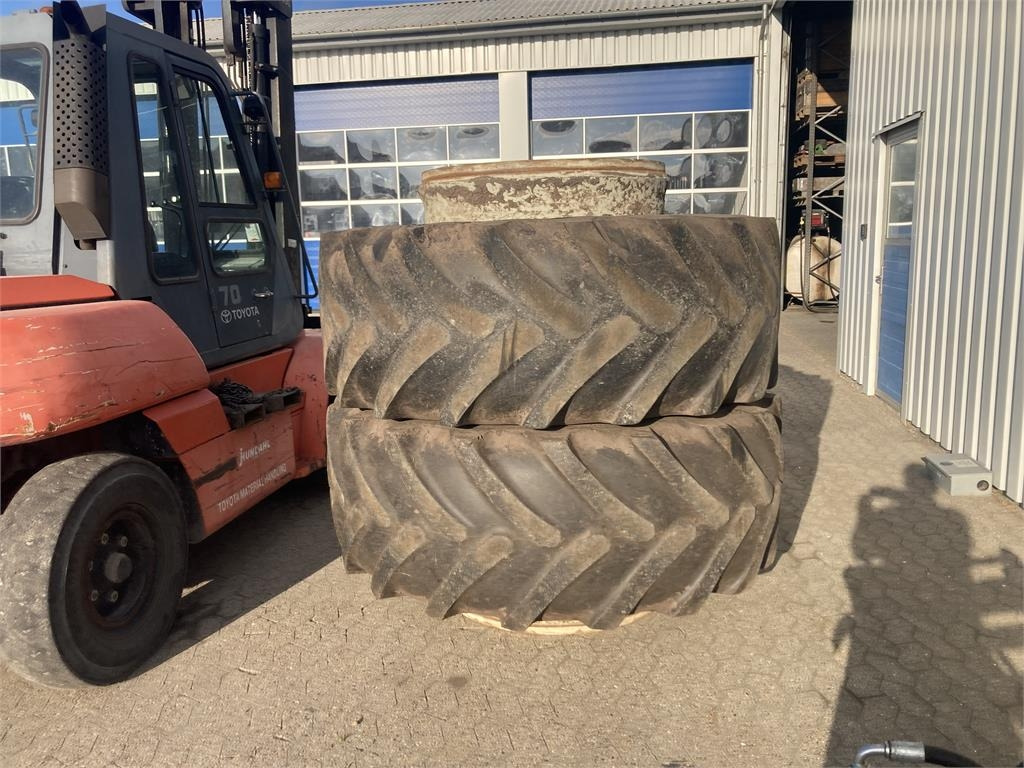Michelin 650/75X38 - الإطارات - الآلات والماكينات الزراعية: صور 2 Michelin 650/75X38 - الإطارات - الآلات والماكينات الزراعية: صور 2