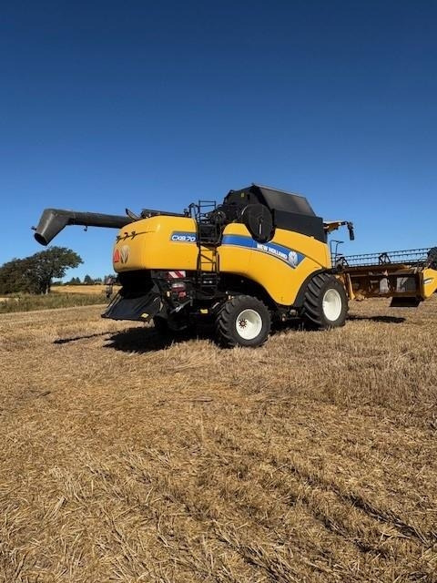 New Holland CX8.70 SLH - حصادة شاملة: صور 4 New Holland CX8.70 SLH - حصادة شاملة: صور 4