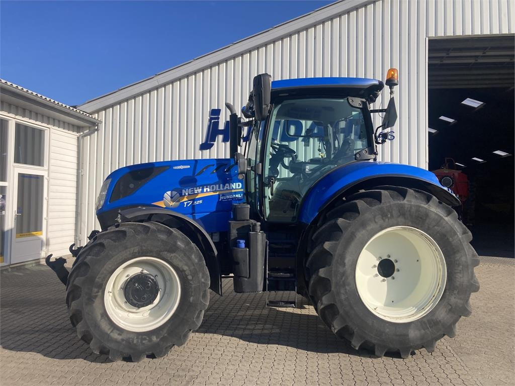 New Holland T7.225 AC MY 18 - جرار: صور 1 New Holland T7.225 AC MY 18 - جرار: صور 1