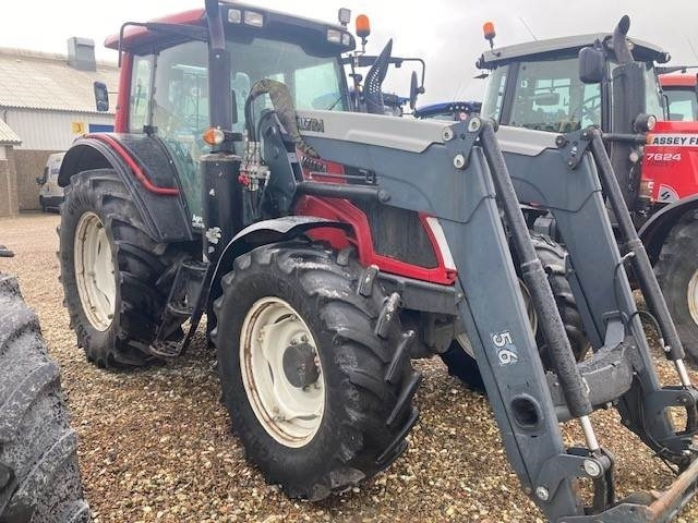 Valtra N123 MED FRONTLÆSSER - جرار: صور 2 Valtra N123 MED FRONTLÆSSER - جرار: صور 2