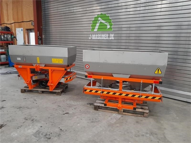 - - - 1000l - الرمال مفرشة - سيارة بلدية: صور 1 - - - 1000l - الرمال مفرشة - سيارة بلدية: صور 1