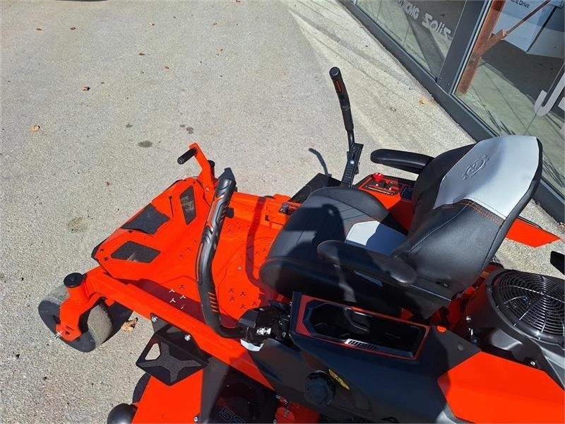 Ariens IKON XD 52" (132 Cm. Klippe bredde) - جرارات البلدية: صور 5 Ariens IKON XD 52" (132 Cm. Klippe bredde) - جرارات البلدية: صور 5