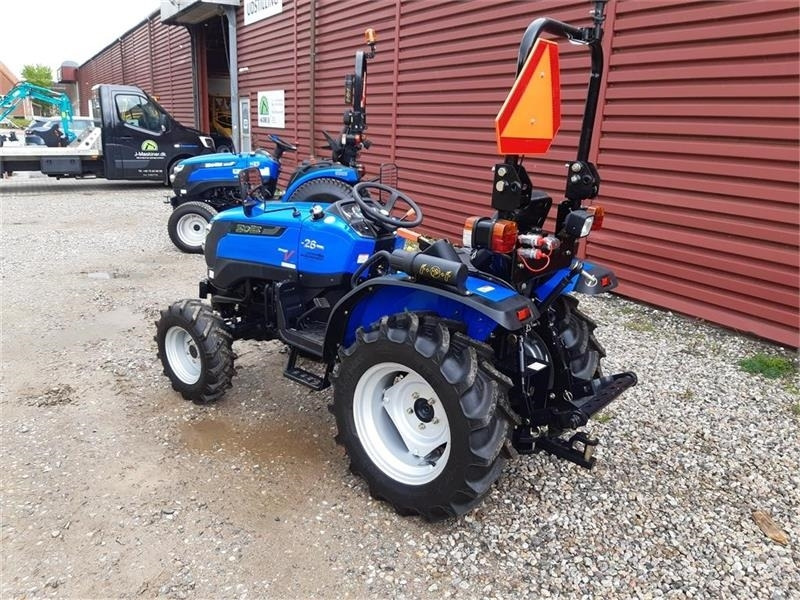 Solis 26 servostyring og brede traktor dæk - جرار صغير: صور 2 Solis 26 servostyring og brede traktor dæk - جرار صغير: صور 2