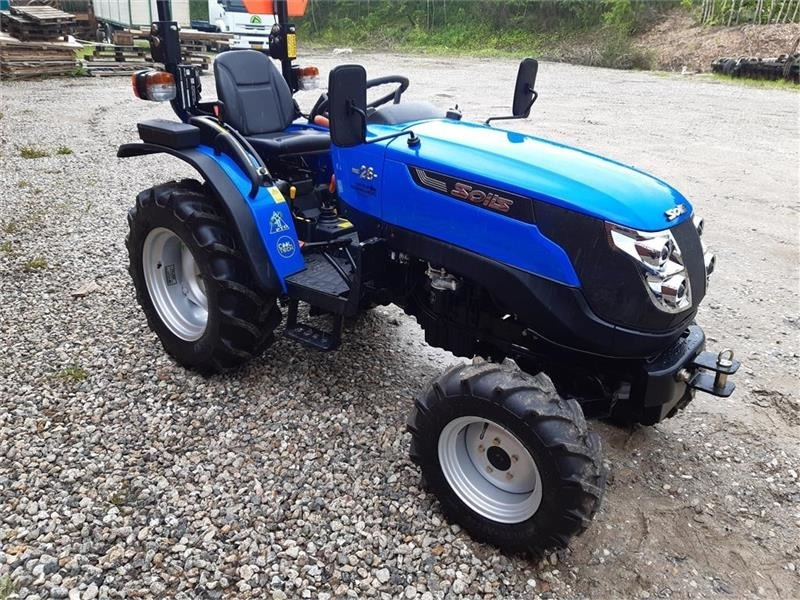 Solis 26 servostyring og brede traktor dæk - جرار صغير: صور 5 Solis 26 servostyring og brede traktor dæk - جرار صغير: صور 5