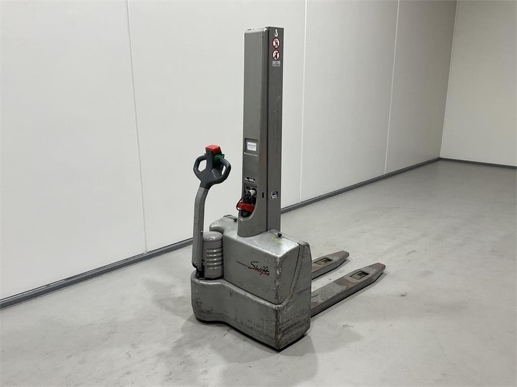 Jungheinrich EMC 10 - معدات تكديس: صور 2 Jungheinrich EMC 10 - معدات تكديس: صور 2