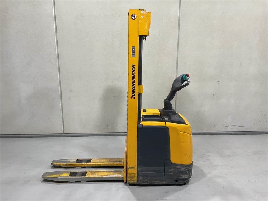 Jungheinrich ERC 214 535DZ - معدات تكديس: صور 2 Jungheinrich ERC 214 535DZ - معدات تكديس: صور 2