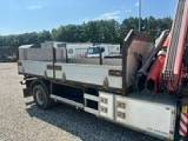 Iveco Eurocargo 120 EL 210hp / Fassi 80A Year 2012 + Tip - شاحنة كرين: صور 4 Iveco Eurocargo 120 EL 210hp / Fassi 80A Year 2012 + Tip - شاحنة كرين: صور 4