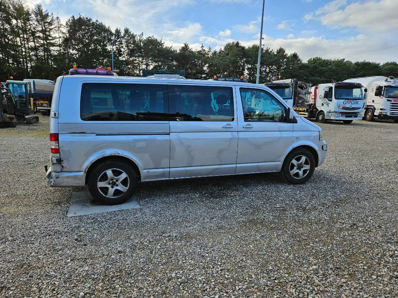 Volkswagen Caravelle 2,5 TDi 130 Comfortline 9prs 4d - حافلة صغيرة, ميكروباص: صور 5 Volkswagen Caravelle 2,5 TDi 130 Comfortline 9prs 4d - حافلة صغيرة, ميكروباص: صور 5