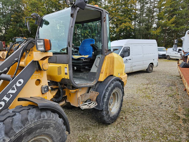 Volvo L 20 B - P//Forks + Bucket // - اللودر بعجل: صور 5 Volvo L 20 B - P//Forks + Bucket // - اللودر بعجل: صور 5