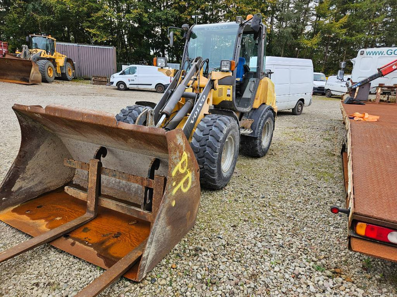 Volvo L 20 B - P//Forks + Bucket // - اللودر بعجل: صور 3 Volvo L 20 B - P//Forks + Bucket // - اللودر بعجل: صور 3