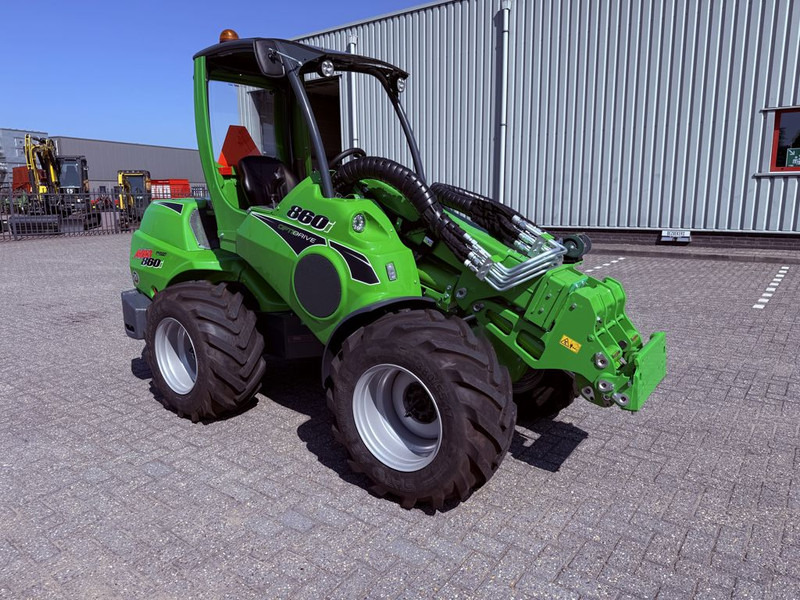 Avant 860i TDL + 1900kg 3.5 mtr 30km/h - اللودر بعجل: صور 3 Avant 860i TDL + 1900kg 3.5 mtr 30km/h - اللودر بعجل: صور 3
