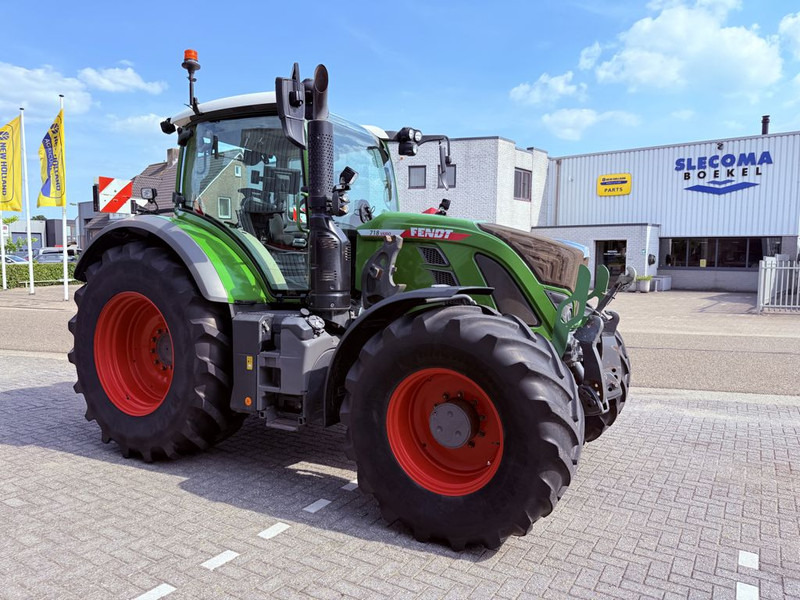 Fendt 718 Vario PowerPlus ONE - جرار: صور 2 Fendt 718 Vario PowerPlus ONE - جرار: صور 2