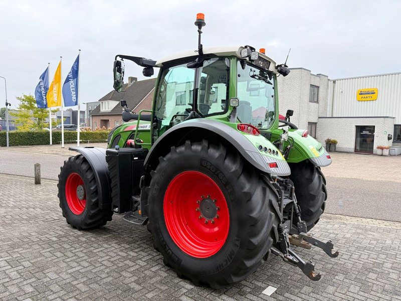Fendt 720 S4 Vario Profi Plus - جرار: صور 2 Fendt 720 S4 Vario Profi Plus - جرار: صور 2
