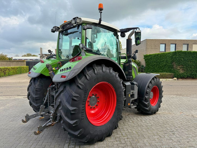 Fendt 724 Vario Gen 6 Profi Plus - جرار: صور 3 Fendt 724 Vario Gen 6 Profi Plus - جرار: صور 3