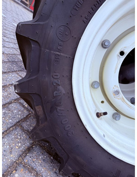 Mitas 420/70R30 & 300/70R20 Compl wheel - الإطارات والجنوط: صور 4 Mitas 420/70R30 & 300/70R20 Compl wheel - الإطارات والجنوط: صور 4