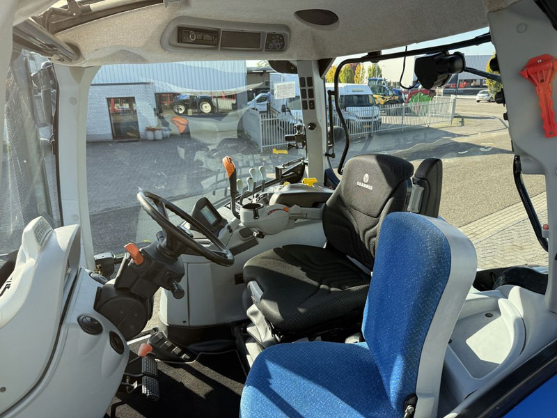 New Holland T7.185 Power Command - جرار: صور 5 New Holland T7.185 Power Command - جرار: صور 5