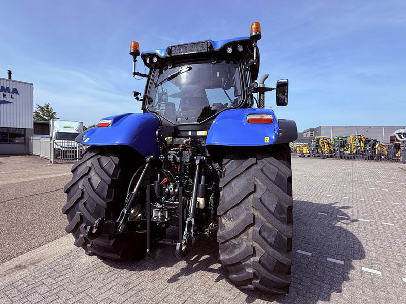 New Holland T7.245 AC STAGE V - جرار: صور 4 New Holland T7.245 AC STAGE V - جرار: صور 4