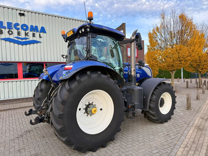 New Holland T7.270 AC 10 Years Blue Power Edition - جرار: صور 3 New Holland T7.270 AC 10 Years Blue Power Edition - جرار: صور 3