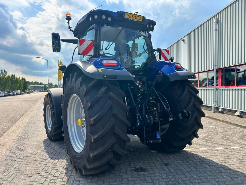 New Holland T7.300 AC New Gen Blue Power DEMO - جرار: صور 3 New Holland T7.300 AC New Gen Blue Power DEMO - جرار: صور 3