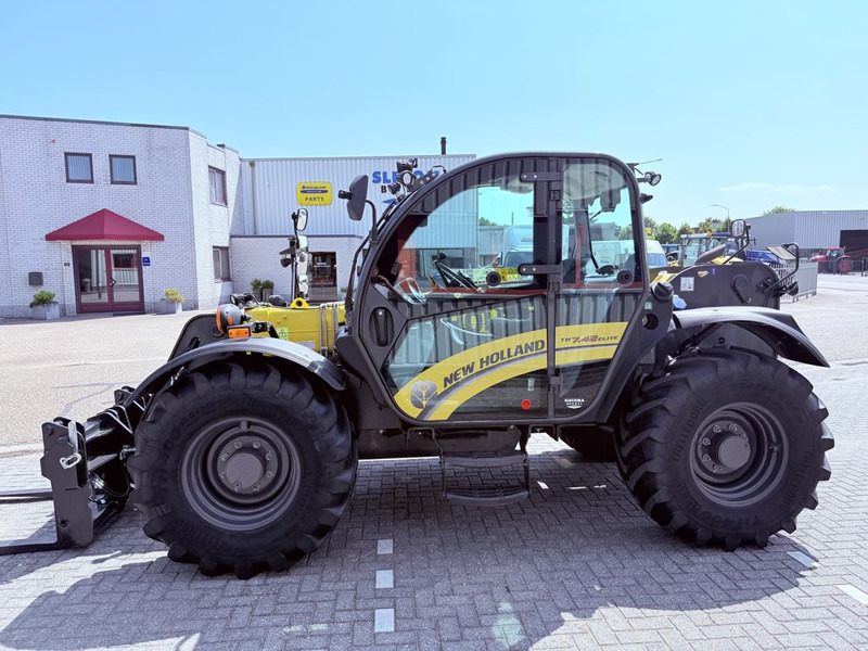 رافعة تلسكوبية New Holland TH7.42 Telehandler: صور 15