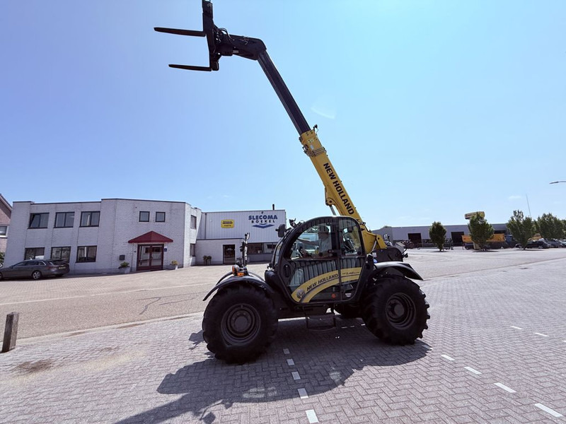 رافعة تلسكوبية New Holland TH7.42 Telehandler: صور 18