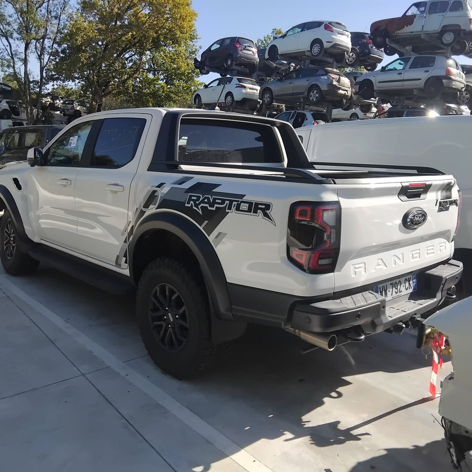 FORD RANGER RAPTOR - شاحنة البيك أب: صور 3 FORD RANGER RAPTOR - شاحنة البيك أب: صور 3