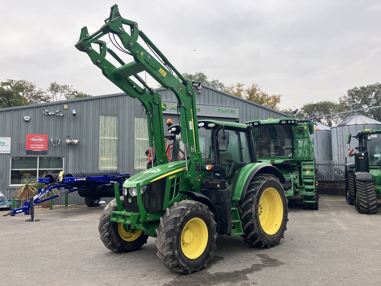 John Deere 6110M - جرار: صور 1 John Deere 6110M - جرار: صور 1