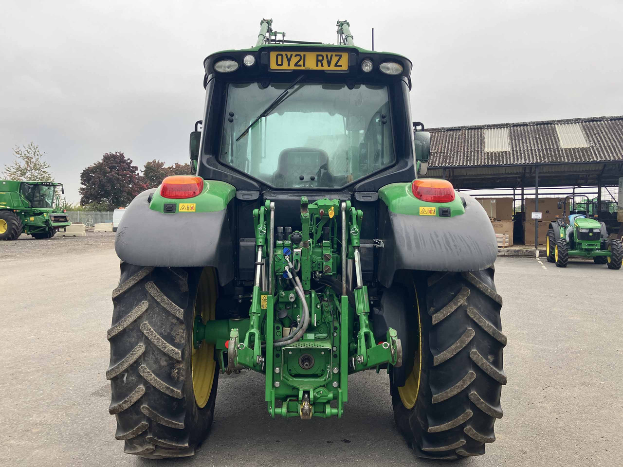 John Deere 6110M - جرار: صور 4 John Deere 6110M - جرار: صور 4