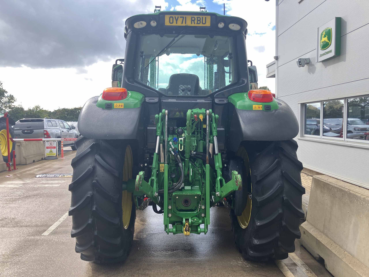 John Deere 6110M - جرار: صور 4 John Deere 6110M - جرار: صور 4